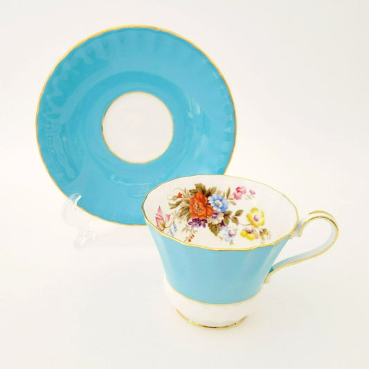 Aynsley Robin Blue Teacup & Saucer, Wild Flower Bouquet Inside, Textured Base, Gold Trim, c.1960s England