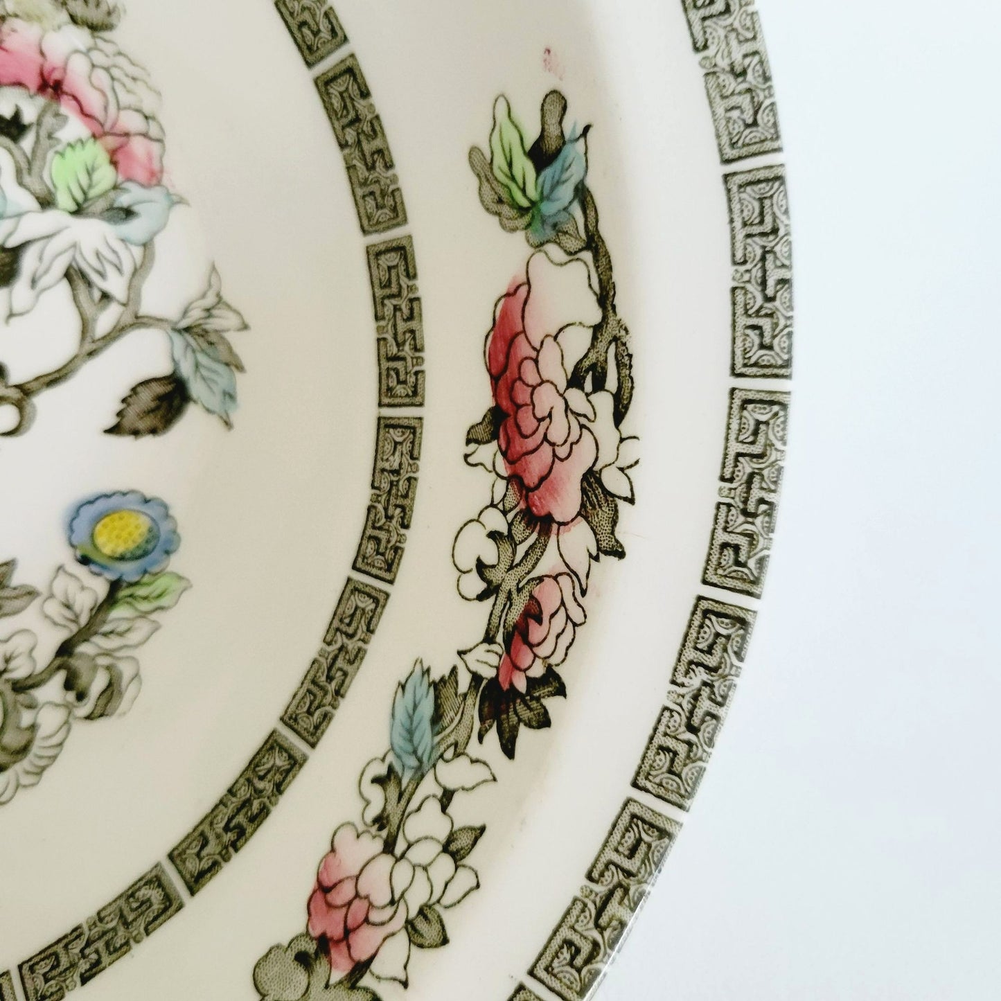 Johnson Bros Indian Tree Round Serving Bowl, c.1979-82 England