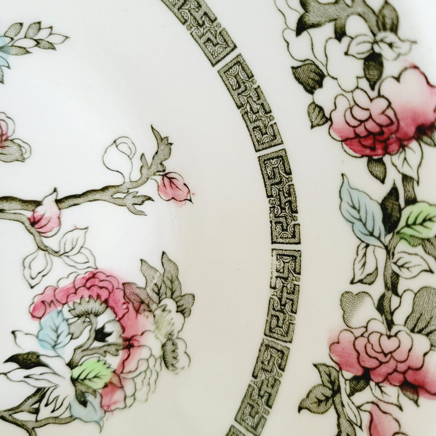 Johnson Bros Indian Tree Round Serving Bowl, c.1979-82 England