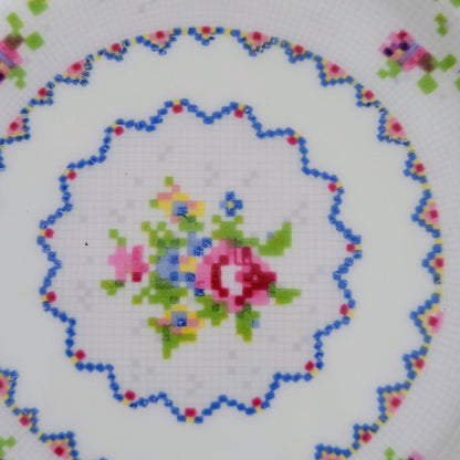 Royal Albert Petit Point Bread Plate, Set of 4, England c.1932-97