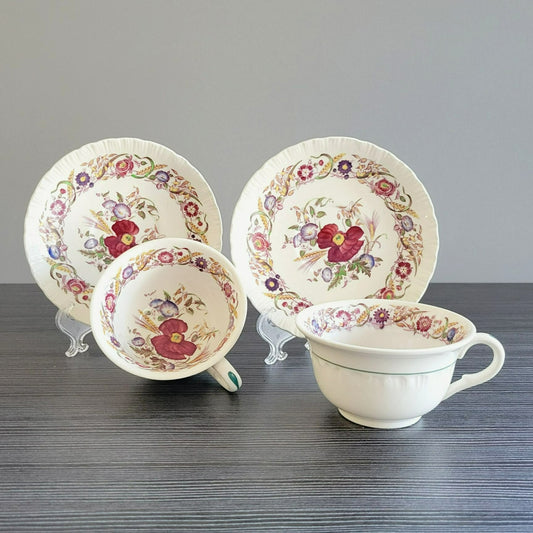 Wedgwood Cornflower Teacup & Saucer, 2 Sets, Red Floral & Wheat Center, Shell Edge c.1940-64 England