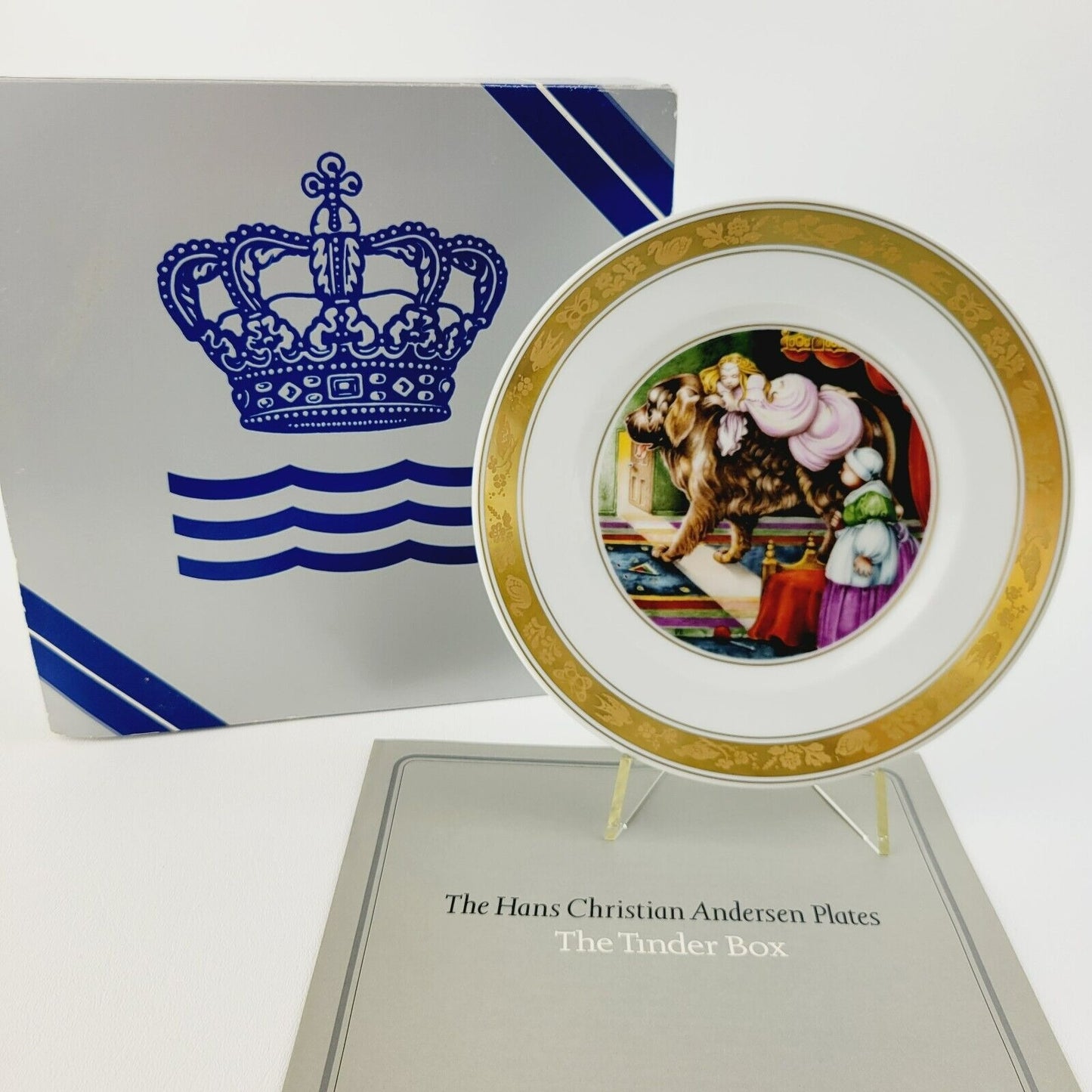 Royal Copenhagen The Tinder Box Hans Christian Andersen Fairy Tale Story Plate, Gold Trim with Etched Design, c.1975-76 Denmark