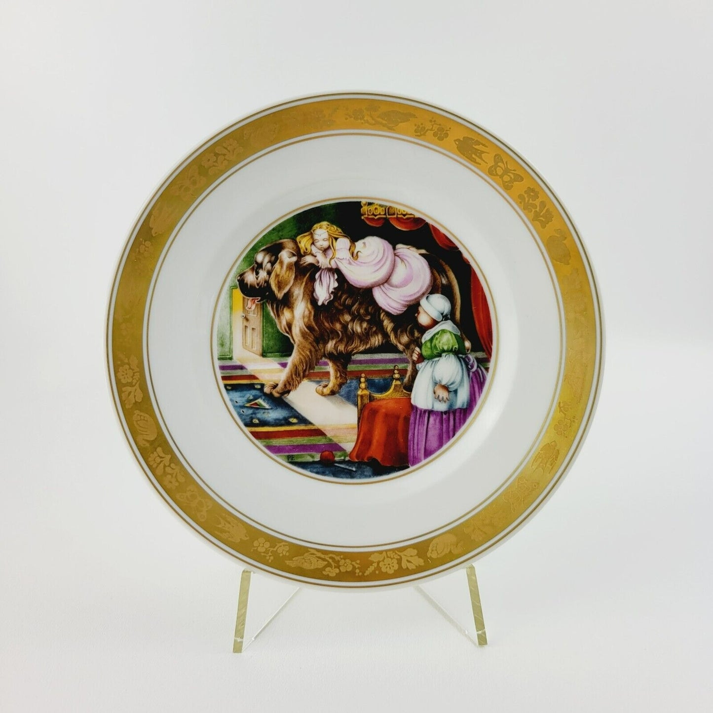 Royal Copenhagen The Tinder Box Hans Christian Andersen Fairy Tale Story Plate, Gold Trim with Etched Design, c.1975-76 Denmark