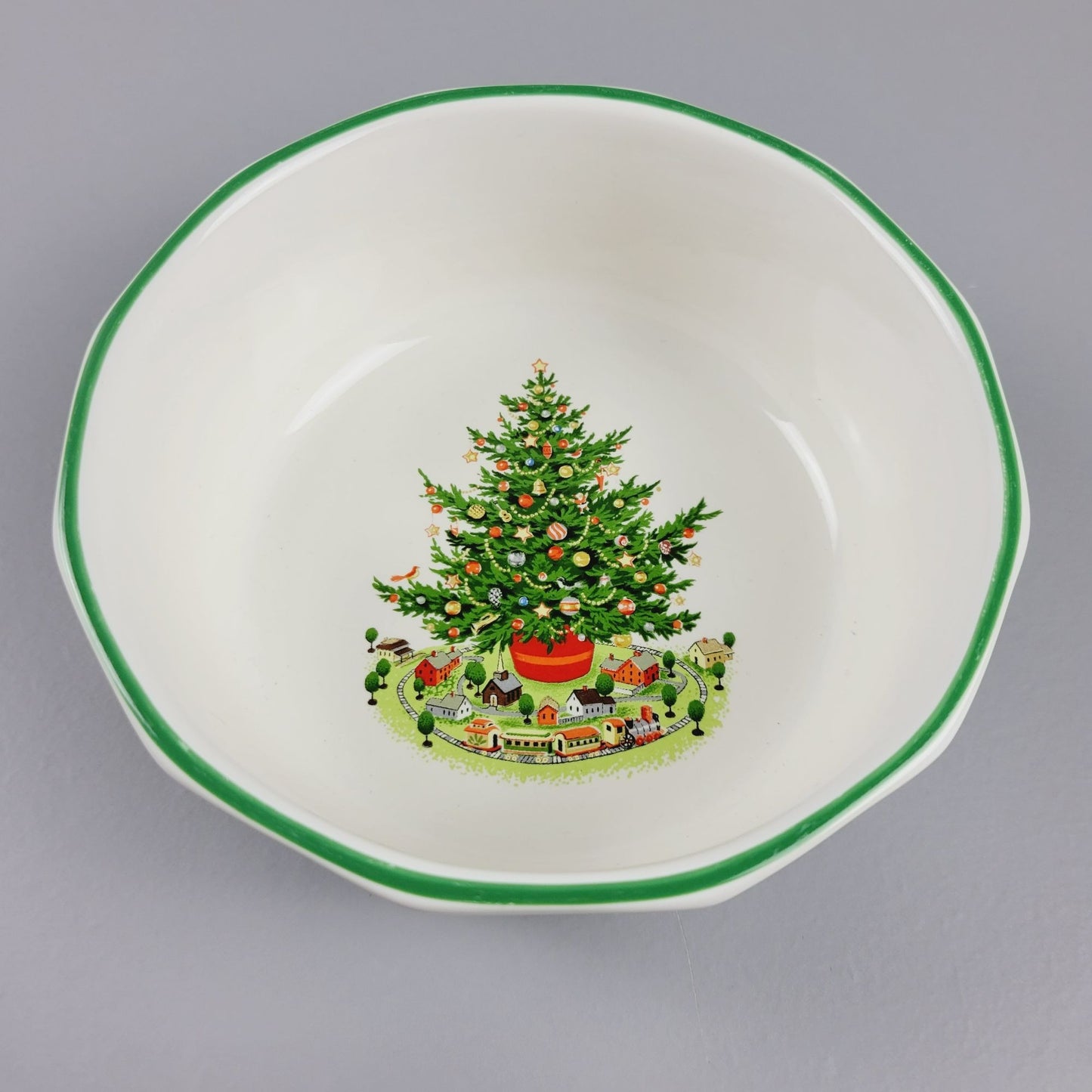 Pfaltzgraff Christmas Heritage Cereal Bowl, USA Made