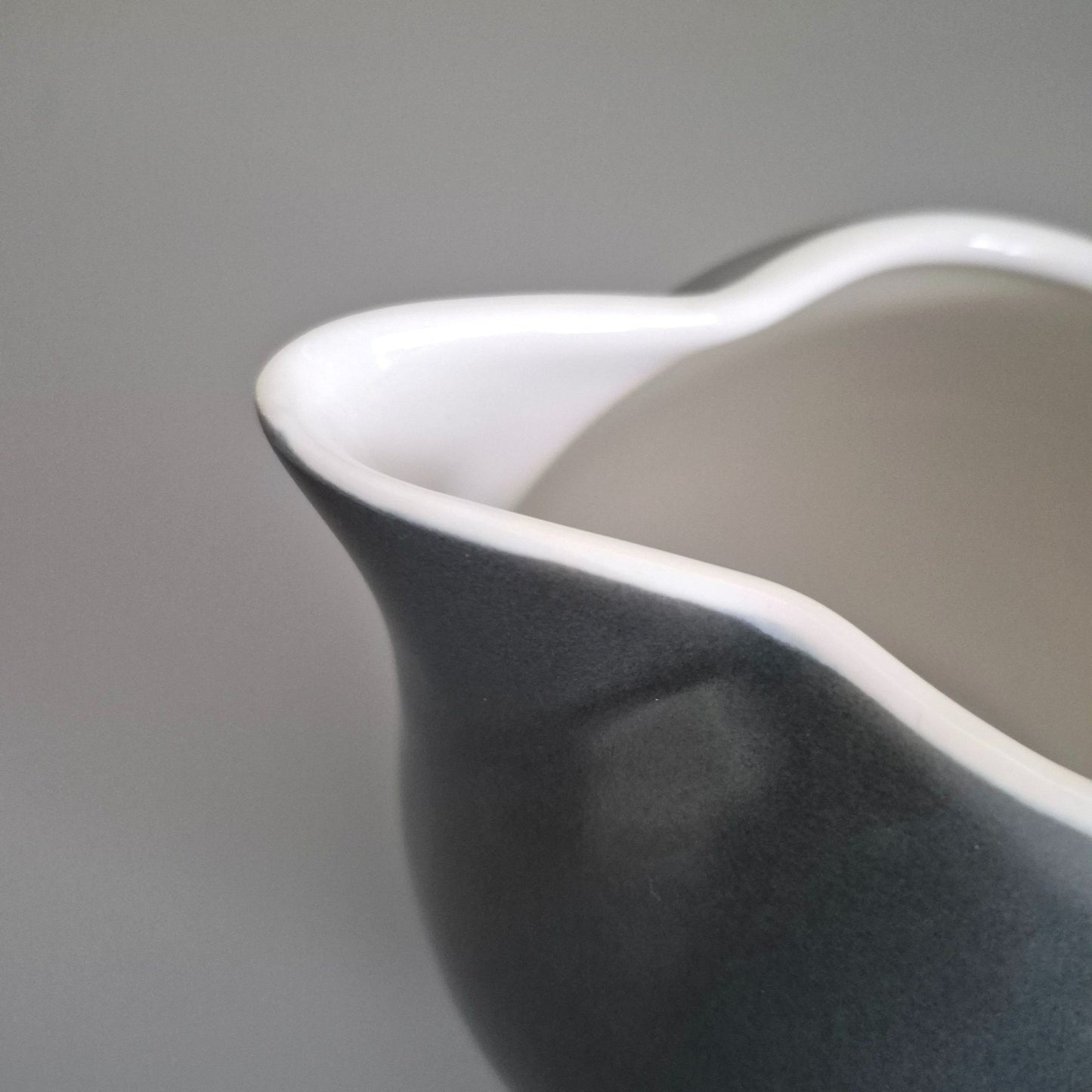 Pfaltzgraff "Sphere" Gravy Boat & Underplate, c.2001-07