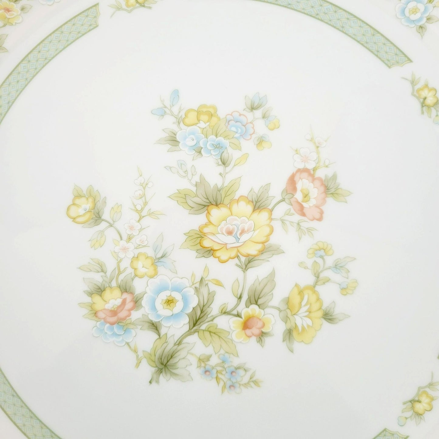 Fashion Royale Ashley 12" Round Platter