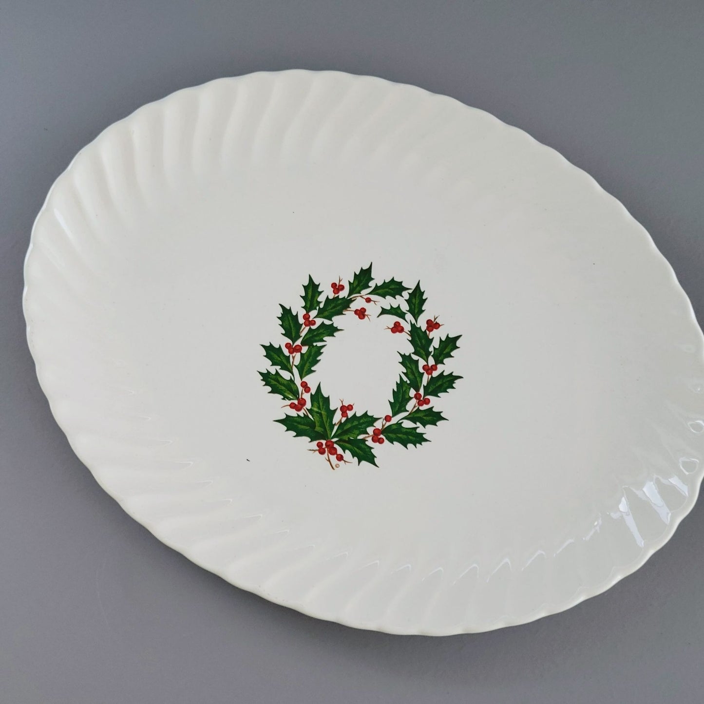 Scio Holly Berry 12" Oval Platter