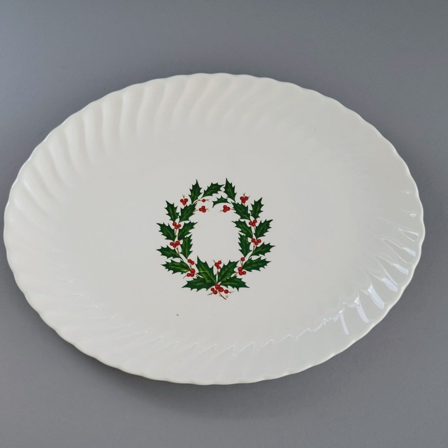 Scio Holly Berry 12" Oval Platter