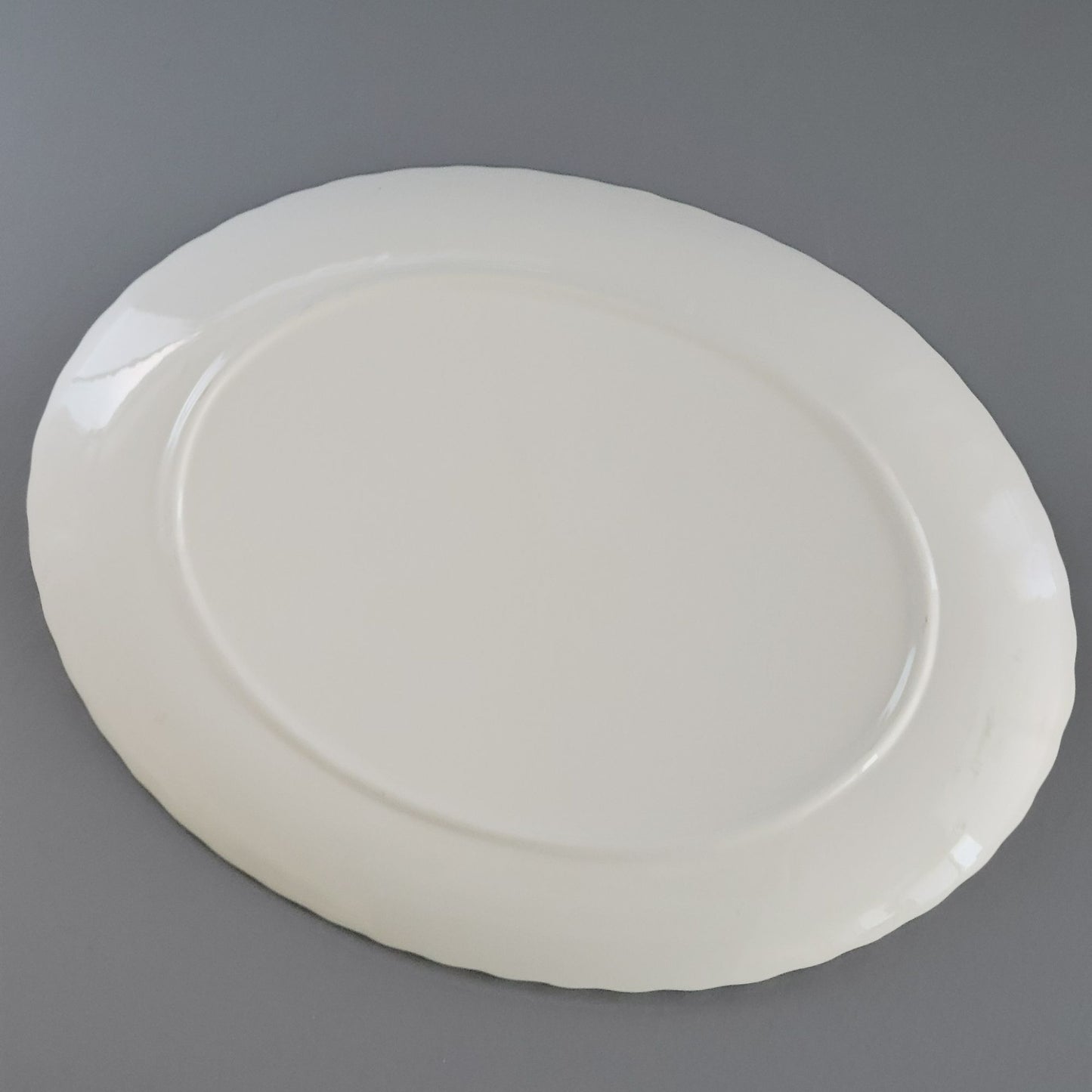 Scio Holly Berry 12" Oval Platter