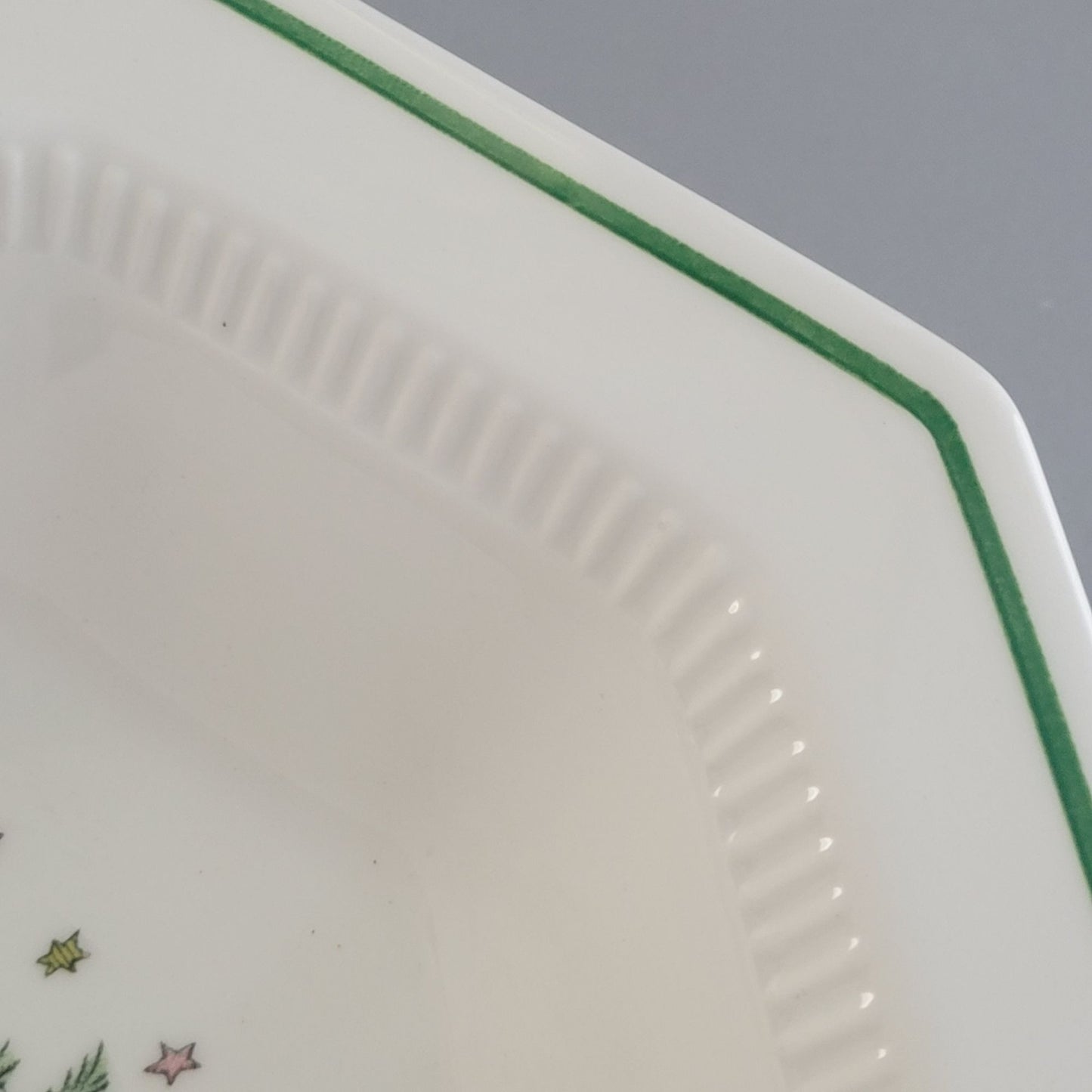 Nikko Christmastime Classic Collection 9" Octagonal Serving Bowl c.1979-83