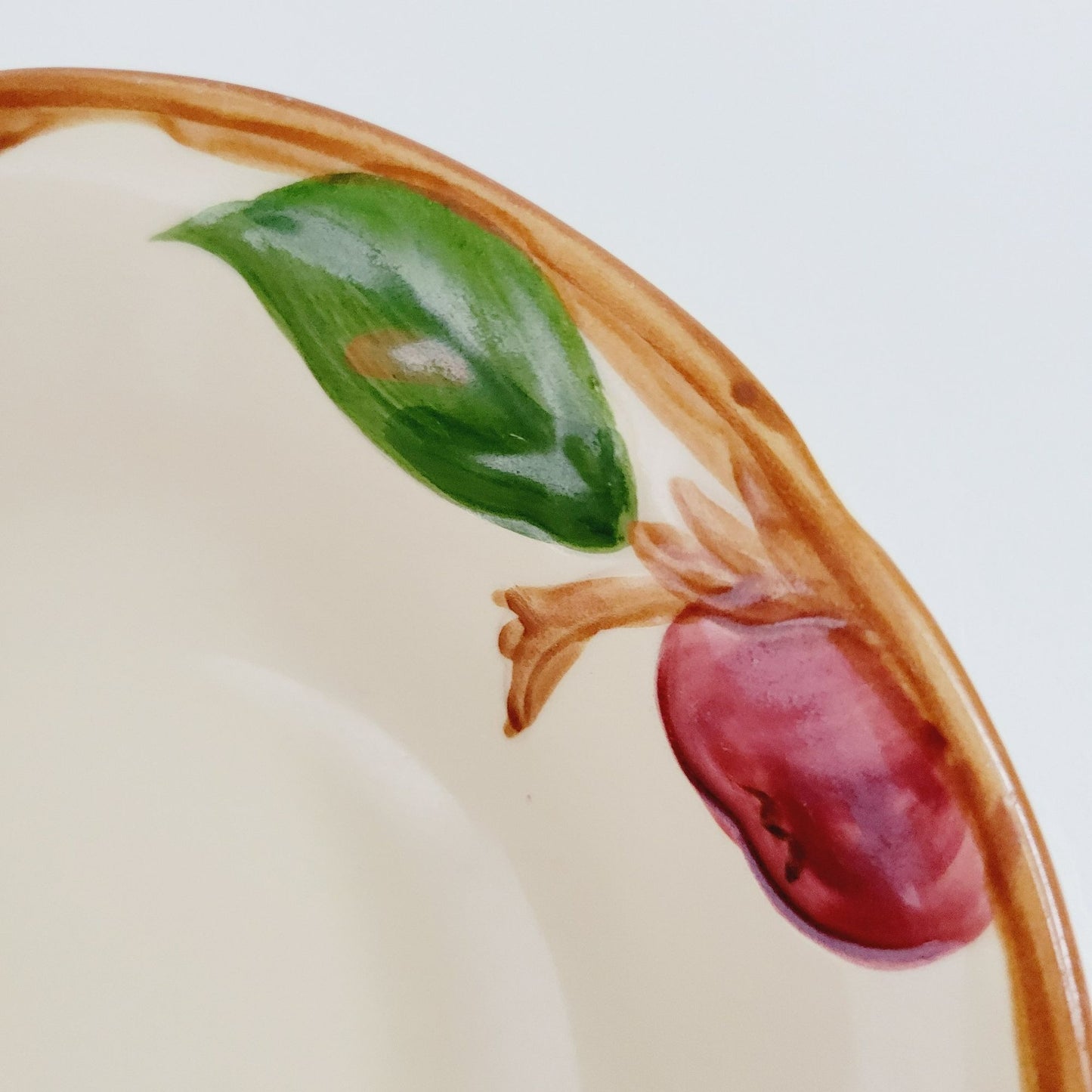 Franciscan Apple Dessert Bowl Set of 4, c.1949-1984 USA