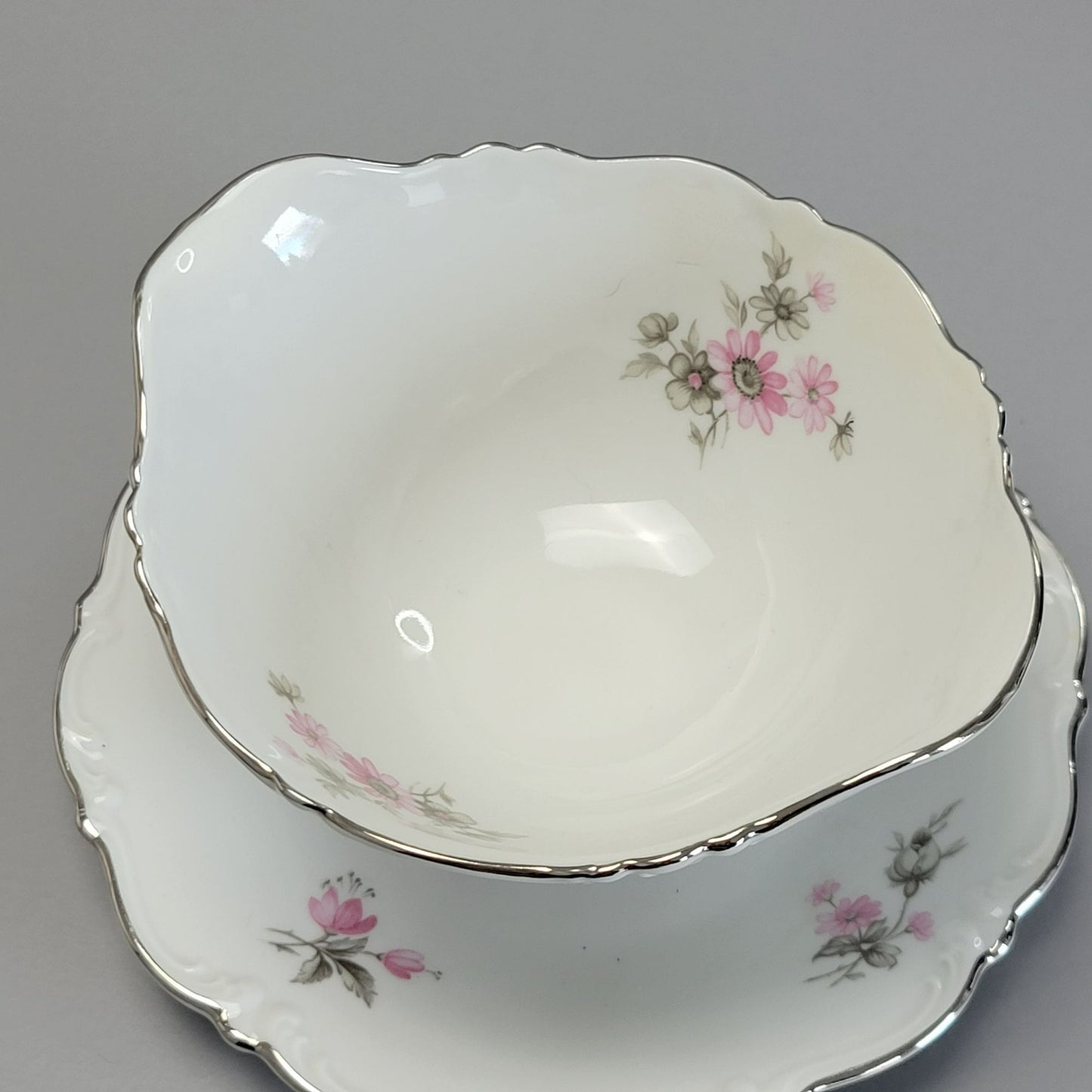 Tirschenreuth Picardy Gravy Boat & Underplate, c.1969 Bavaria Germany