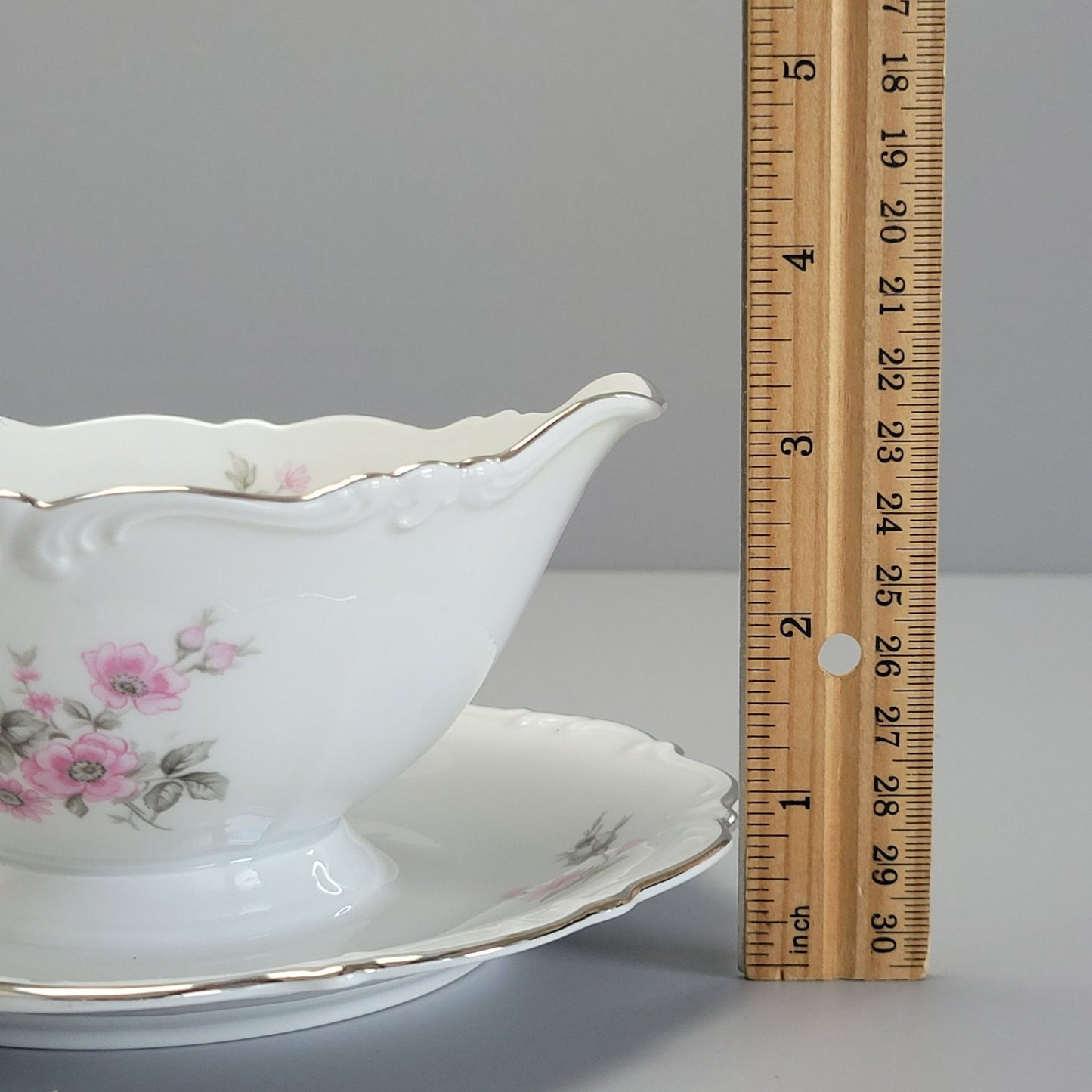 Tirschenreuth Picardy Gravy Boat & Underplate, c.1969 Bavaria Germany