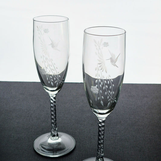 Vintage Etched Hummingbird Fluted Champagne Set