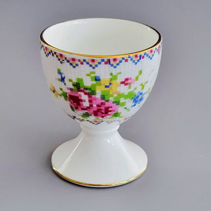 Royal Albert Petit Point Single Egg Cup, England c.1932-97