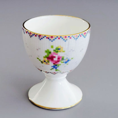 Royal Albert Petit Point Single Egg Cup, England c.1932-97