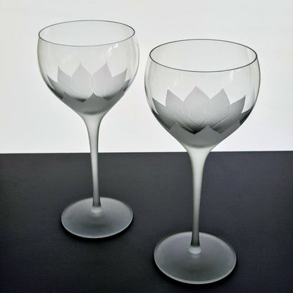 Frosted Petal & Stem Balloon Shaped Wine Glass Set