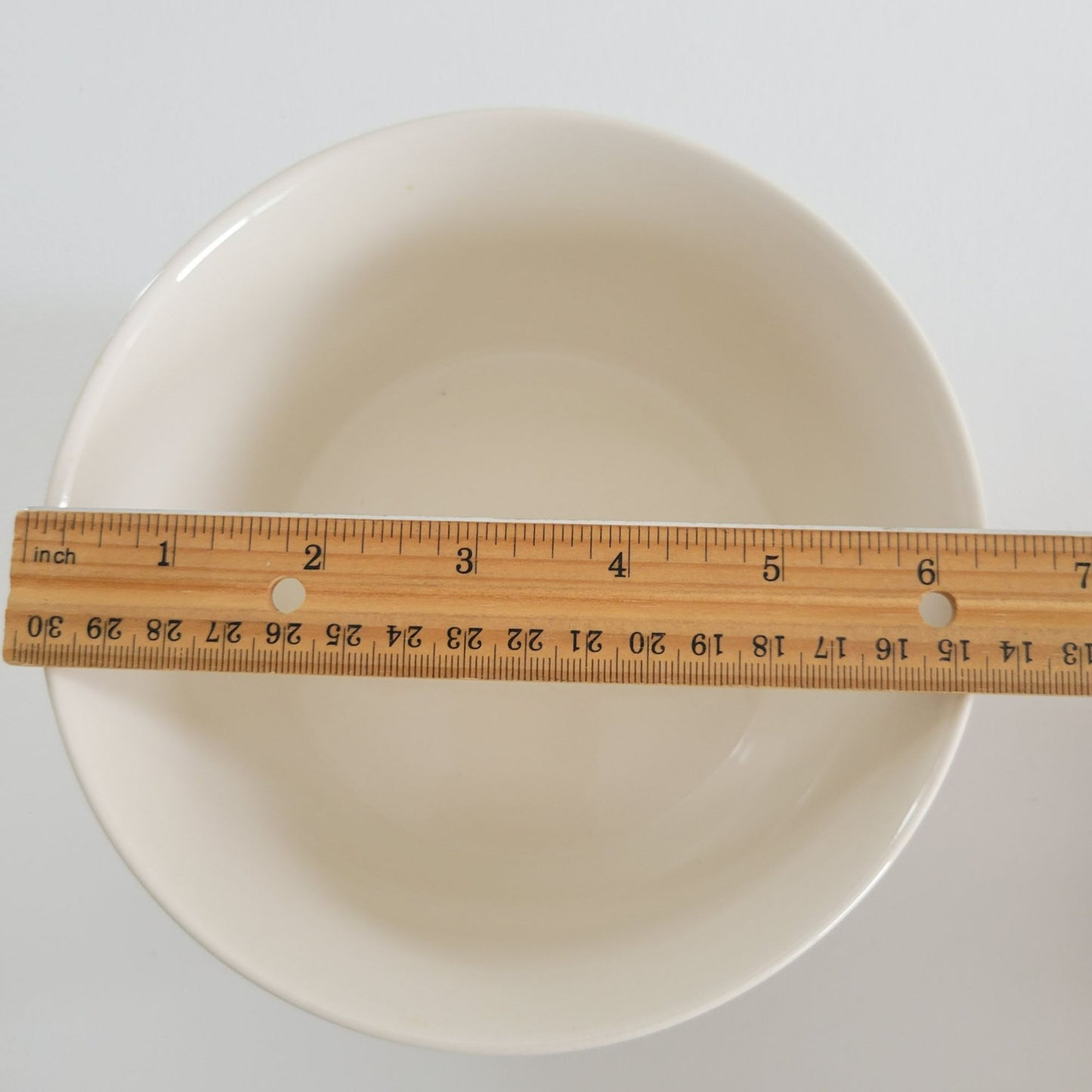 Lenox Holiday 1 Qt. Covered Casserole Bowl