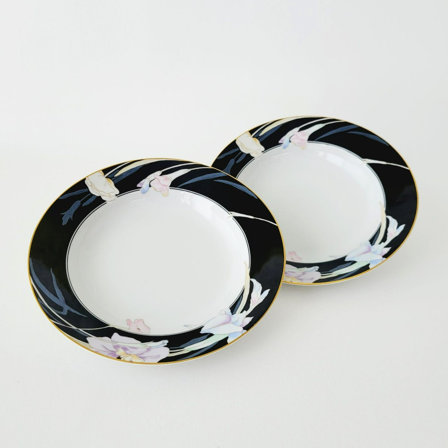Mikasa Charisma Black Rimmed Soup Bowl Set of 2, c1983-97 Japan