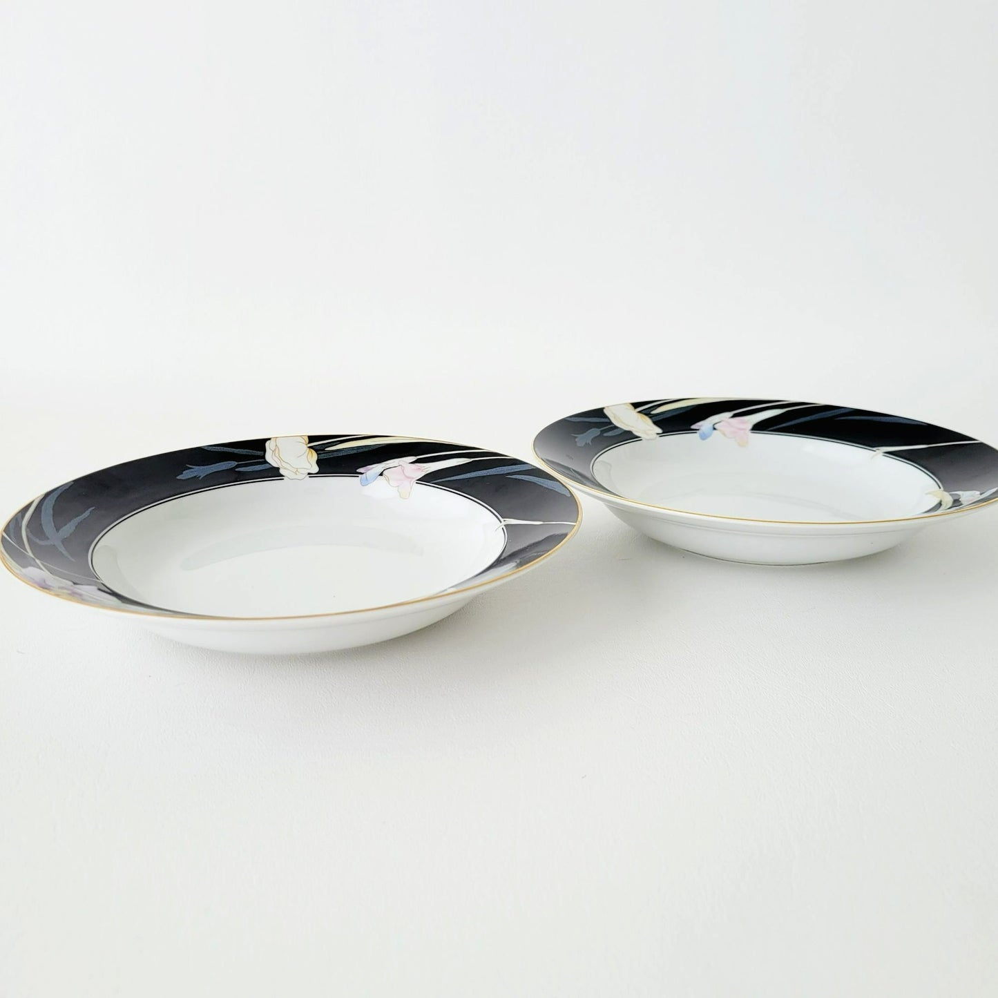 Mikasa Charisma Black Rimmed Soup Bowl Set of 2, c1983-97 Japan