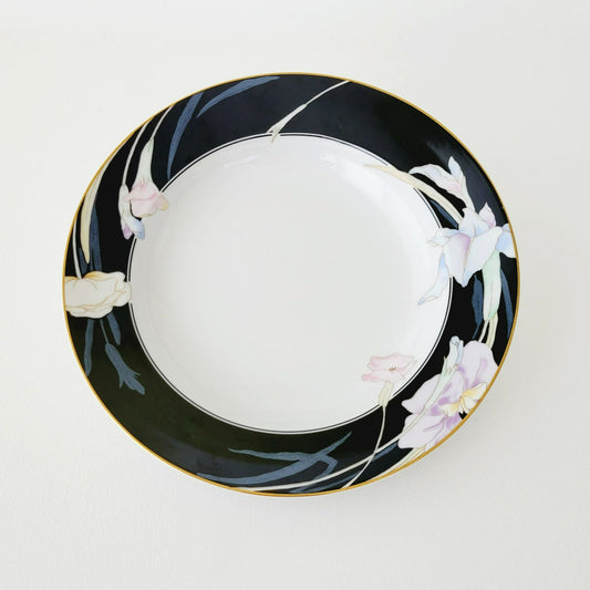 Mikasa Charisma Black Rimmed Soup Bowl Set of 2, c1983-97 Japan