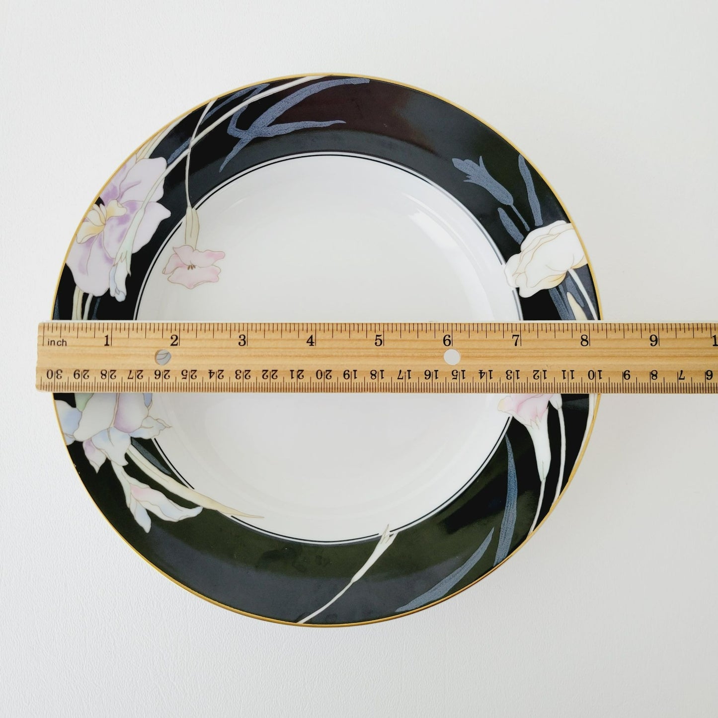 Mikasa Charisma Black Rimmed Soup Bowl Set of 2, c1983-97 Japan