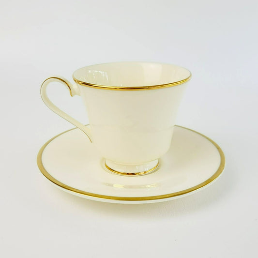 Royal Doulton Heather Teacup & Saucer, Cream with Gold Trim, The Romance Collection, c.1984-98 England