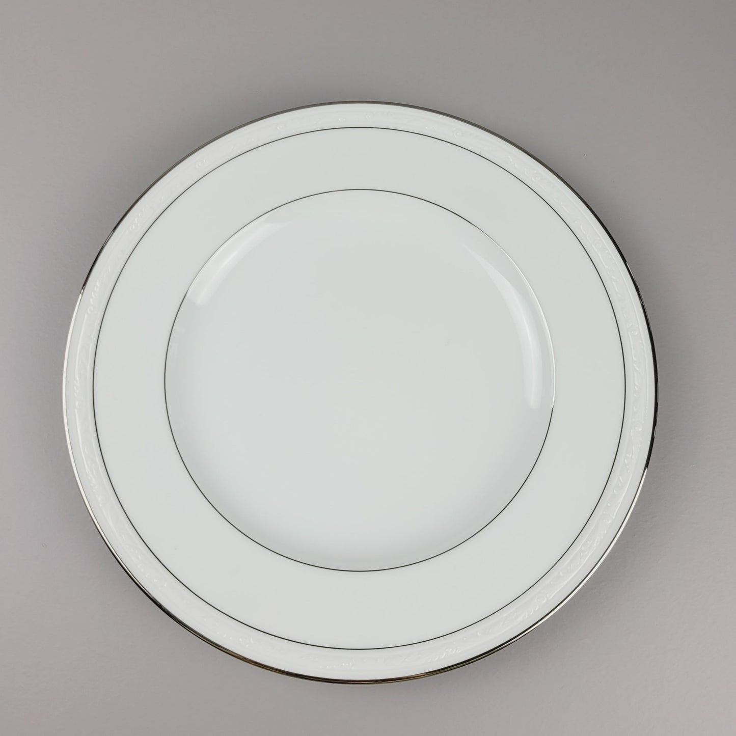 Noritake Stoneleigh Dinner Plate, Embossed Scroll Band & Platinum Rings