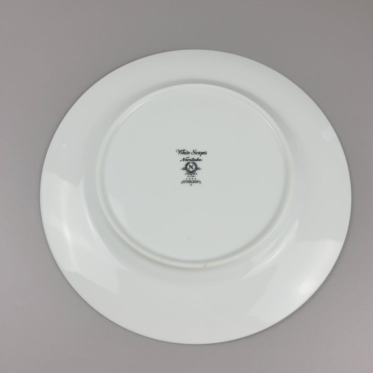 Noritake Stoneleigh Dinner Plate, Embossed Scroll Band & Platinum Rings