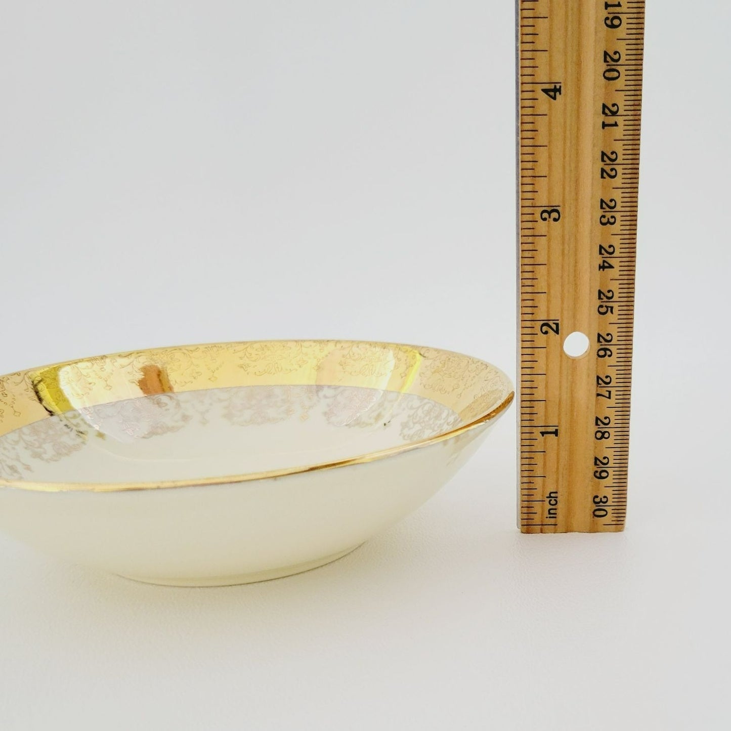 Sabin Crest-O-Gold George & Martha Dessert Bowl Set of 2