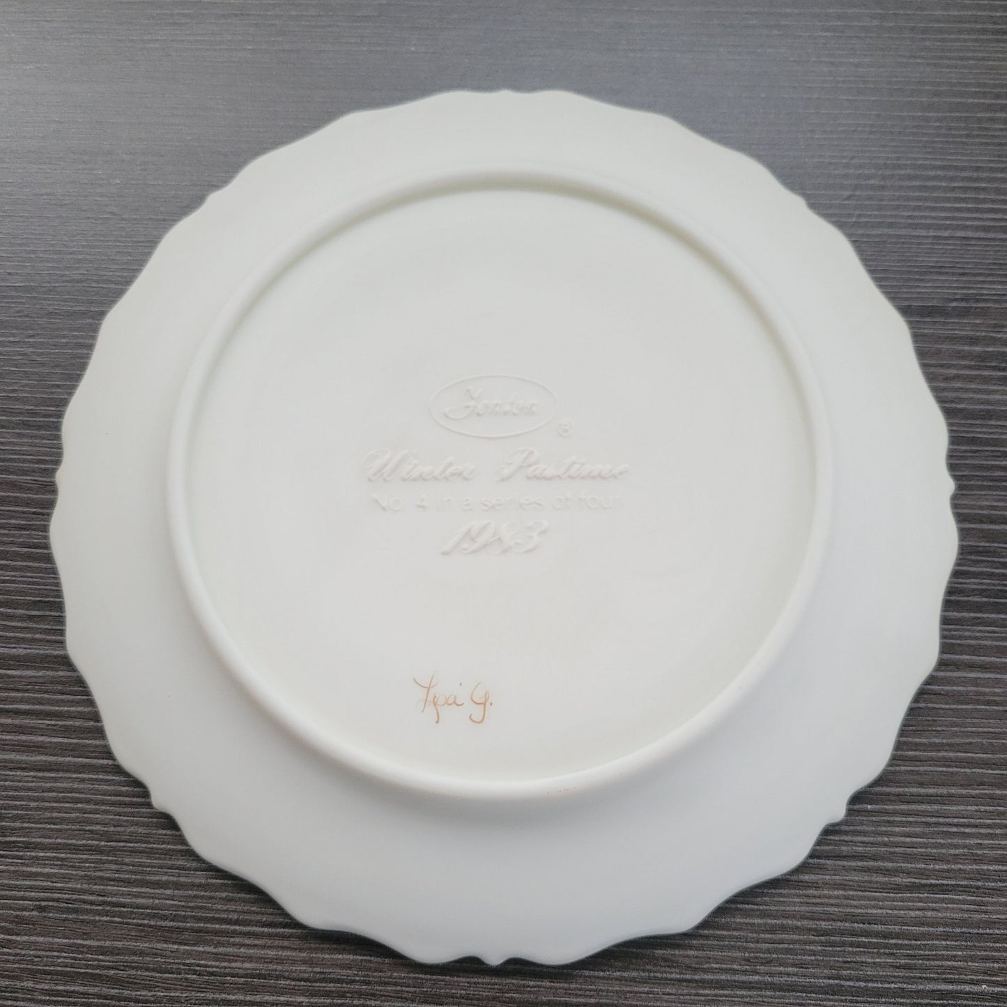 Fenton Milk Glass Currier & Ives Winter Pastime Plate, c.1983 USA