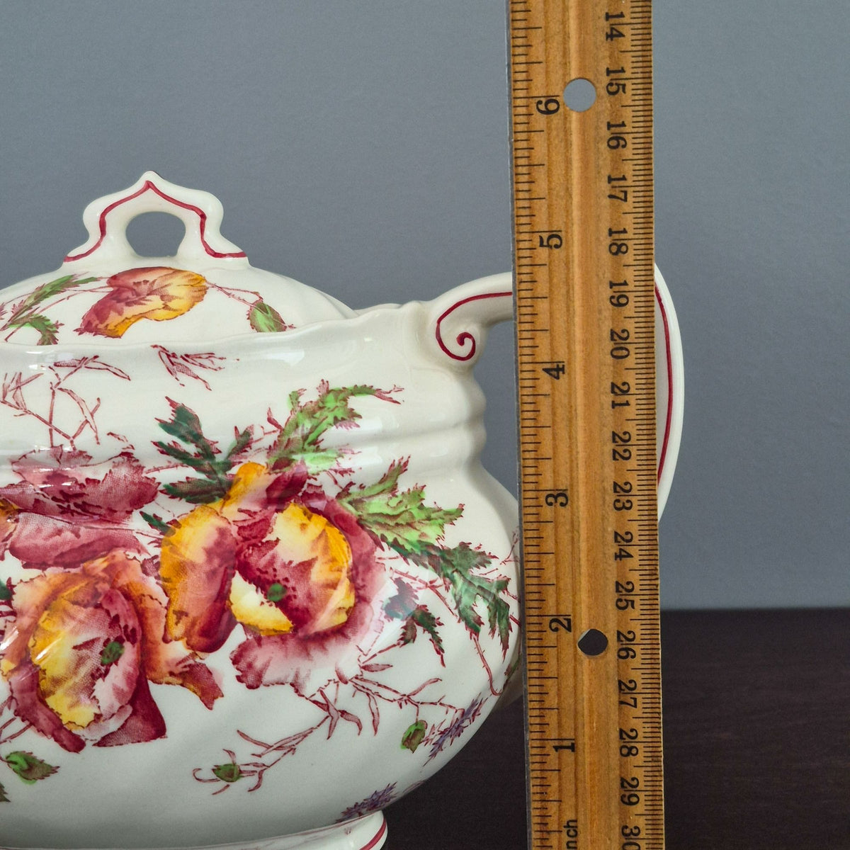 Royal Doulton "Sherborne" Teapot, c.1938-61 England