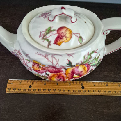 Royal Doulton "Sherborne" Teapot, c.1938-61 England