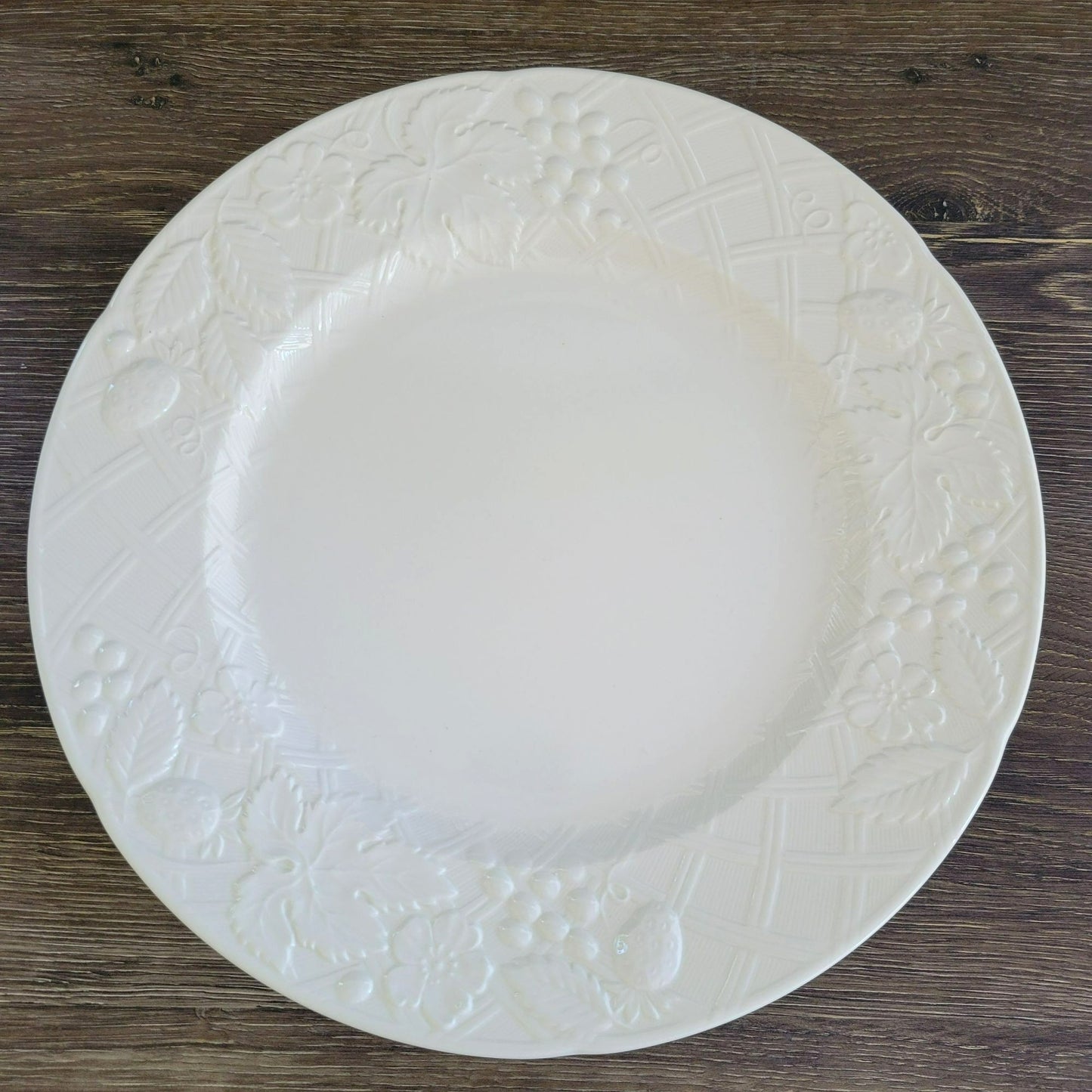 English Countryside White 12"Round Serving Platter