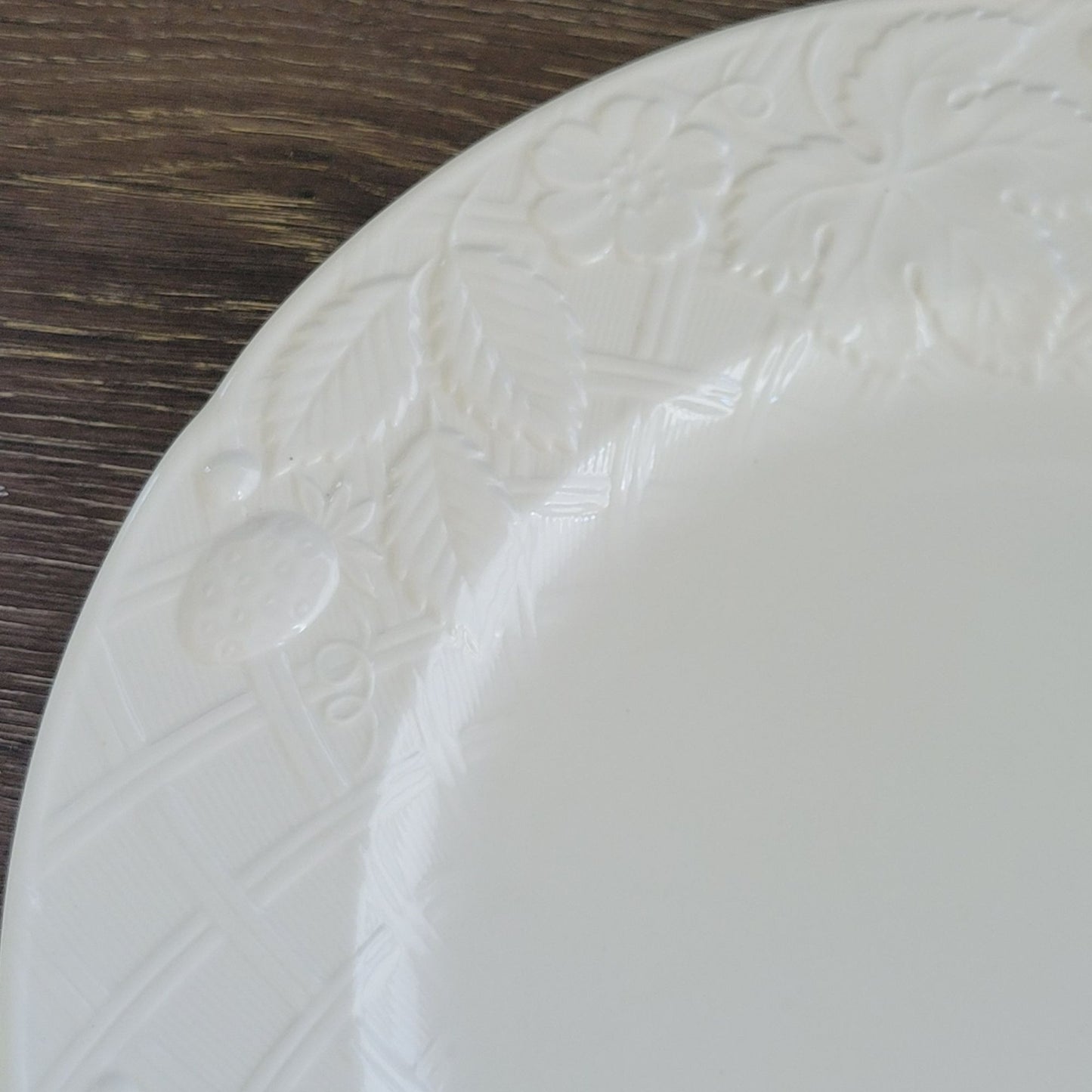 English Countryside White 12"Round Serving Platter