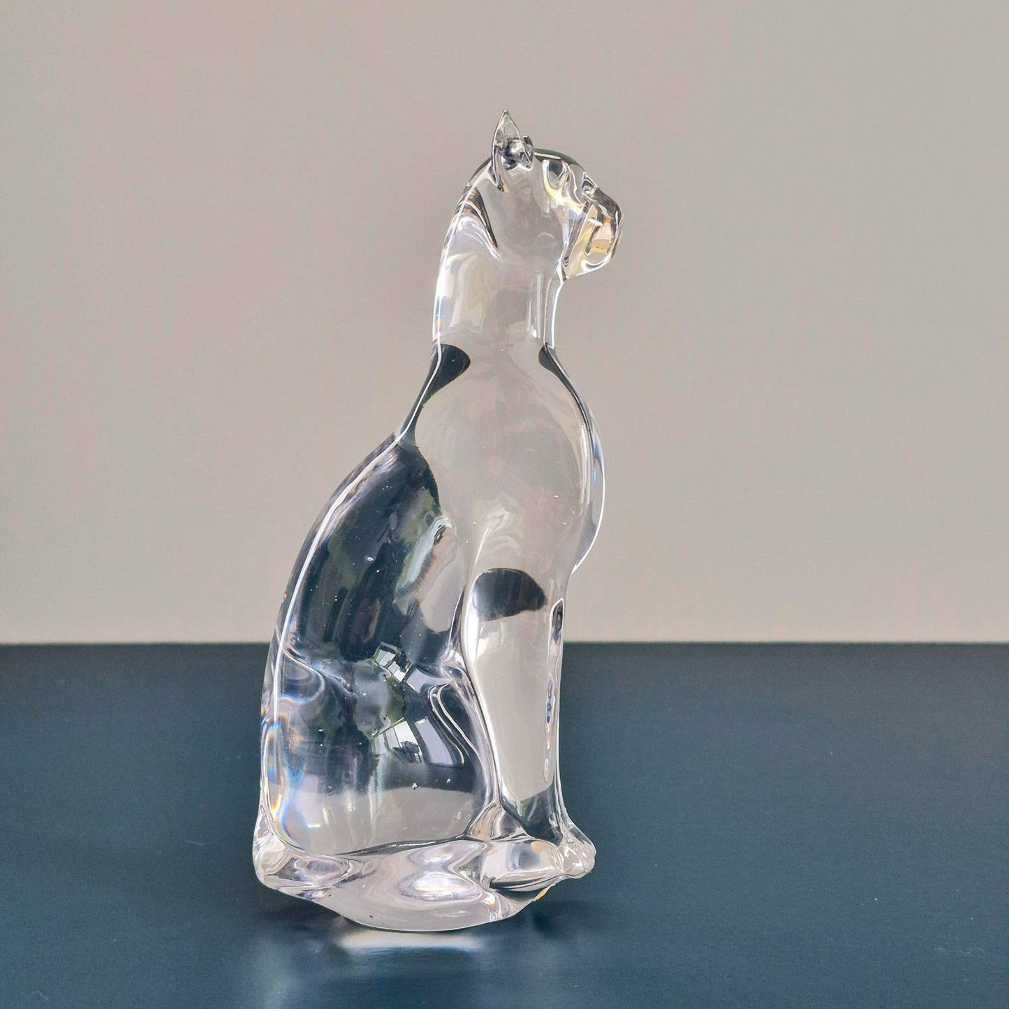Silvestri Art Glass Sitting Cat Figurine