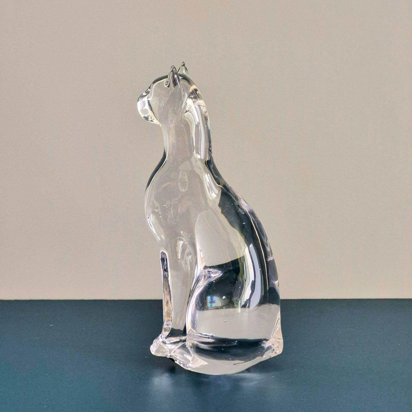 Silvestri Art Glass Sitting Cat Figurine