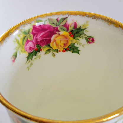 Royal Albert Christmas Magic Coffee Mug, England c.1990s