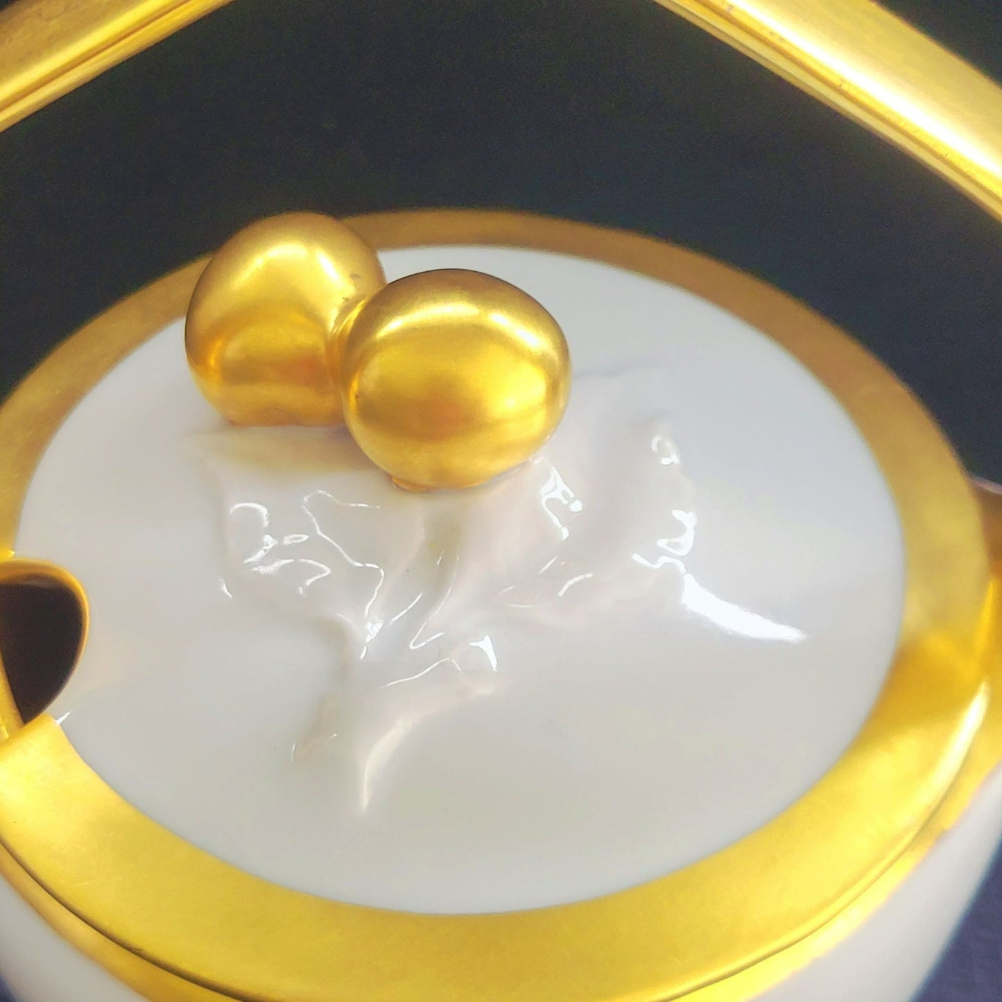 White & Heavy Gold Sugar Bowl / Jam Pot & Lid