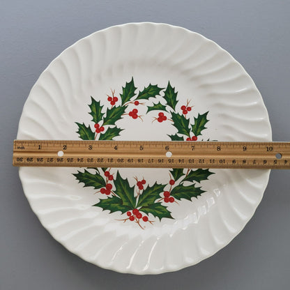 Scio Holly Berry Dinner Plate, Set of 2