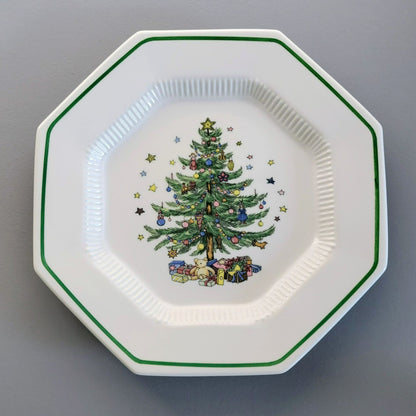 Nikko Christmastime Classic Collection Dinner Plate c.1979-83
