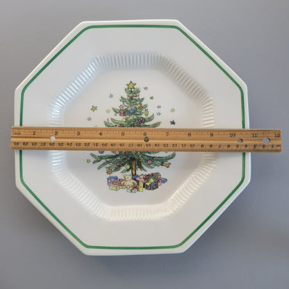 Nikko Christmastime Classic Collection Dinner Plate c.1979-83