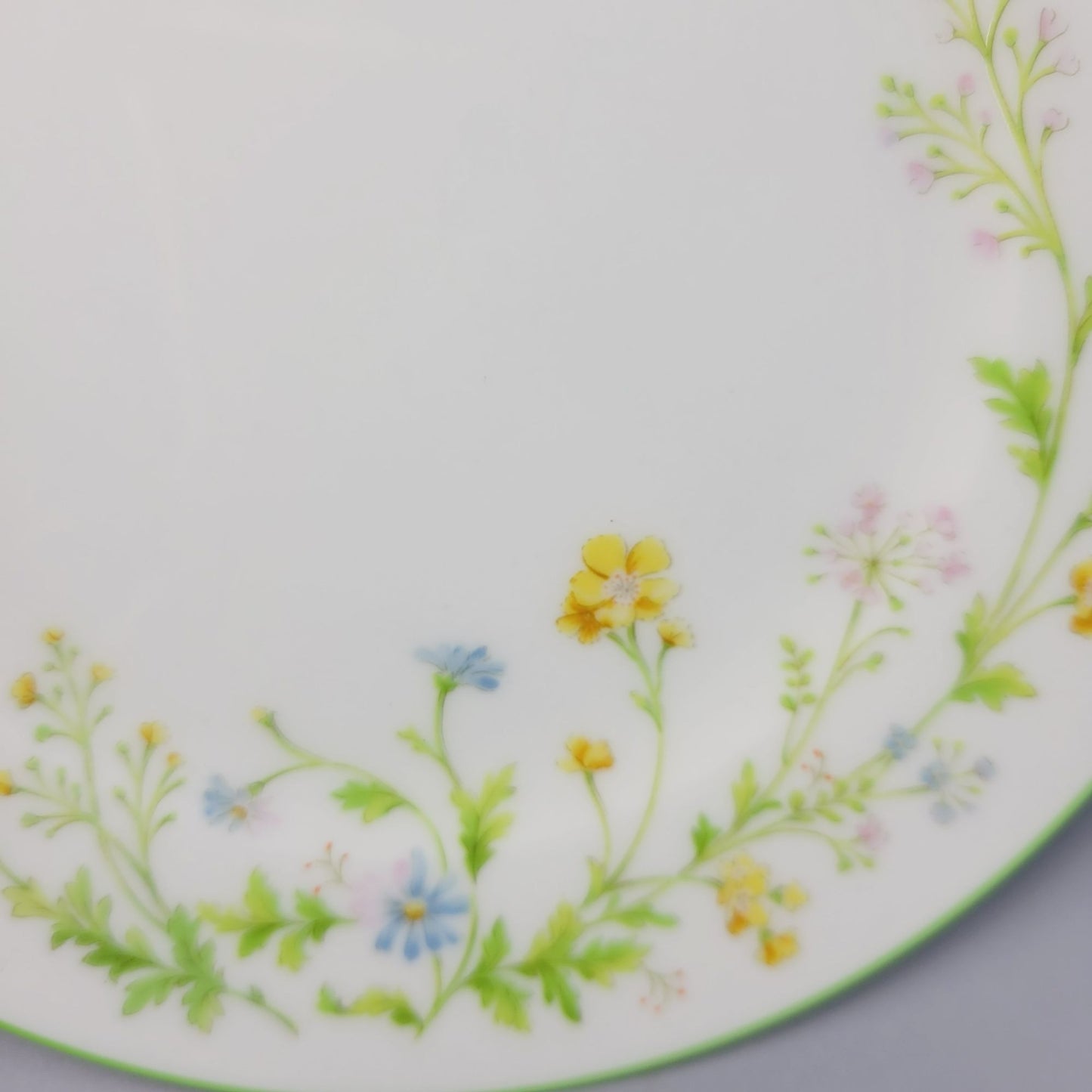 Noritake "Reverie" Bread Plate Set of 2, Made in Japan
