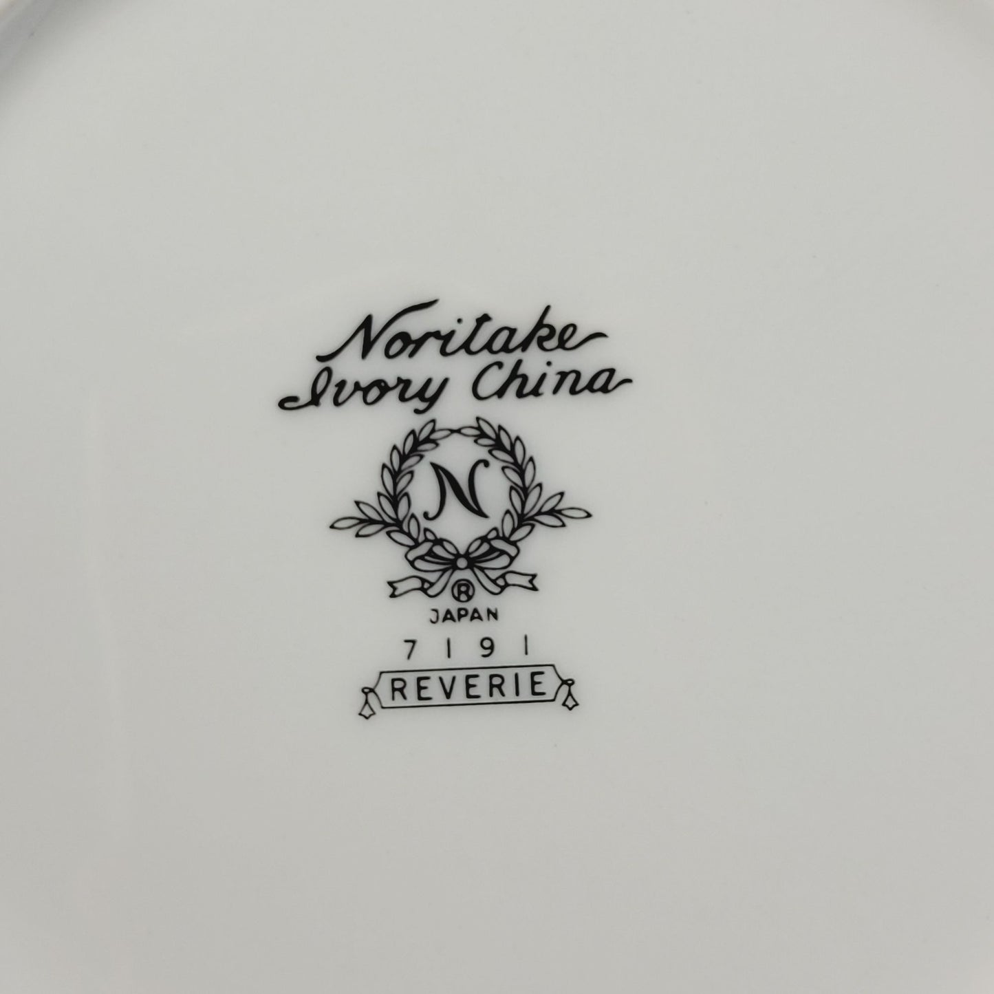 Noritake "Reverie" Bread Plate Set of 2, Made in Japan