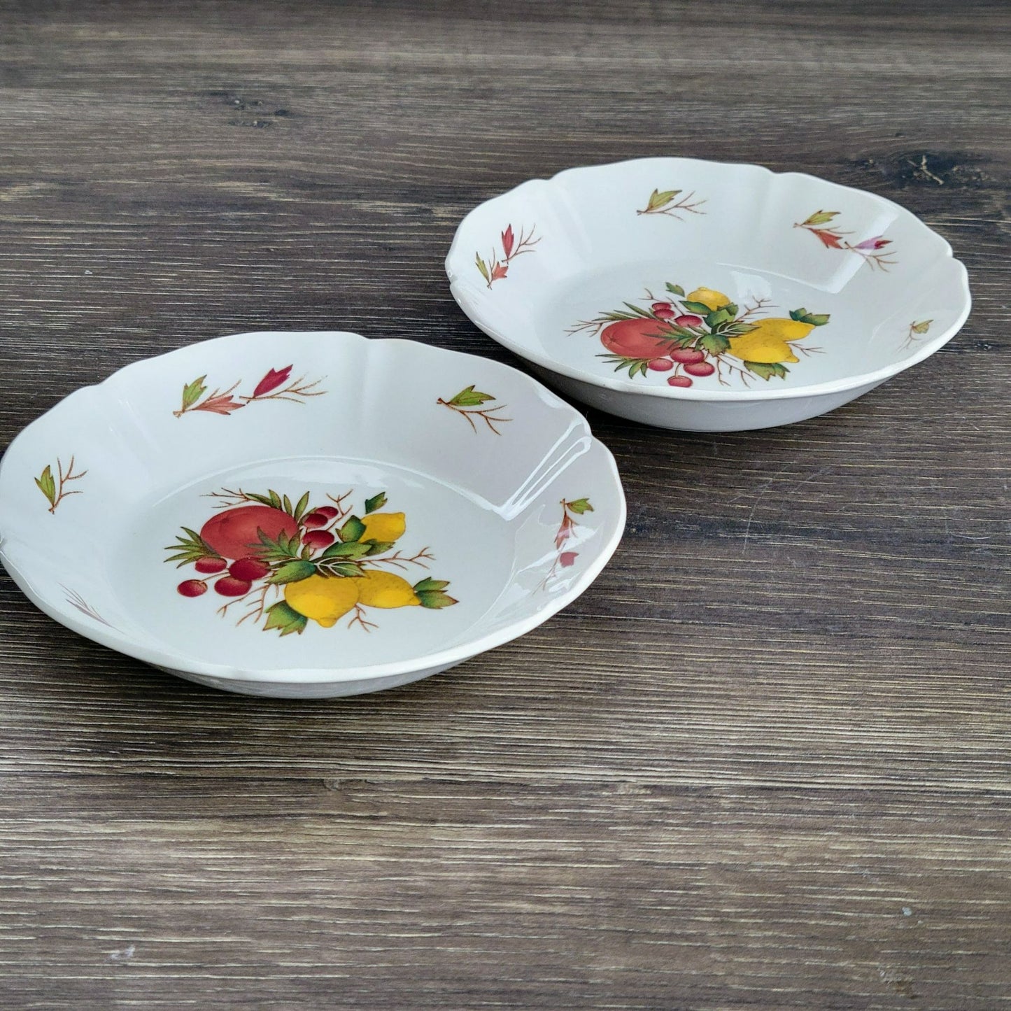 Wedgwood Drury Lane Berry Bowl Set of 2, c.1962-69 England