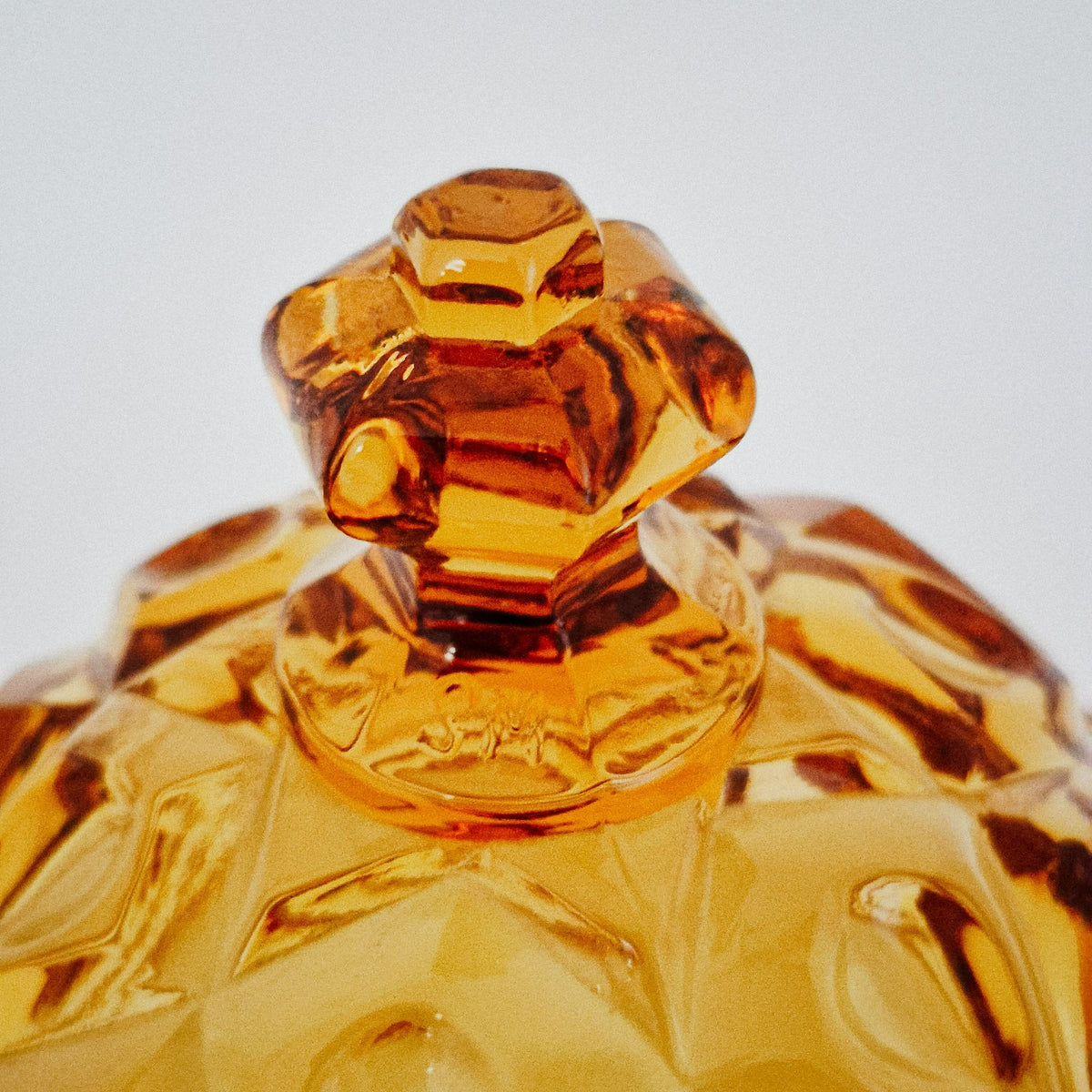 Viking Diamond Thumbprint Amber Round Covered Butter Dish, c.1970s USA
