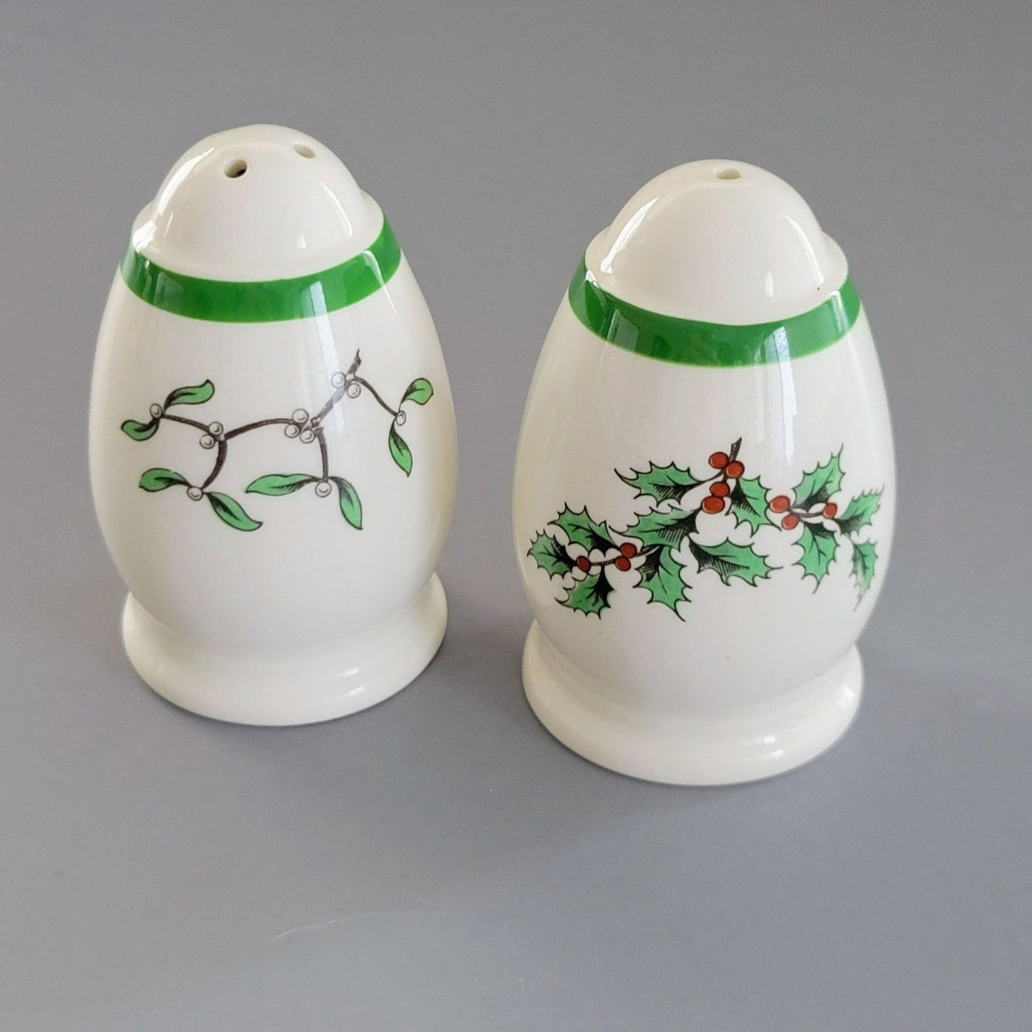 Spode Christmas Tree  Salt & Pepper Shaker, c.1976-89 England