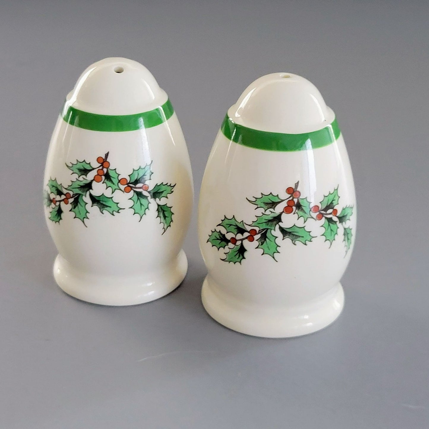 Spode Christmas Tree  Salt & Pepper Shaker, c.1976-89 England