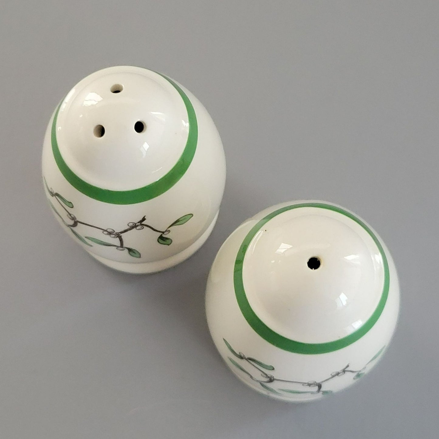 Spode Christmas Tree  Salt & Pepper Shaker, c.1976-89 England