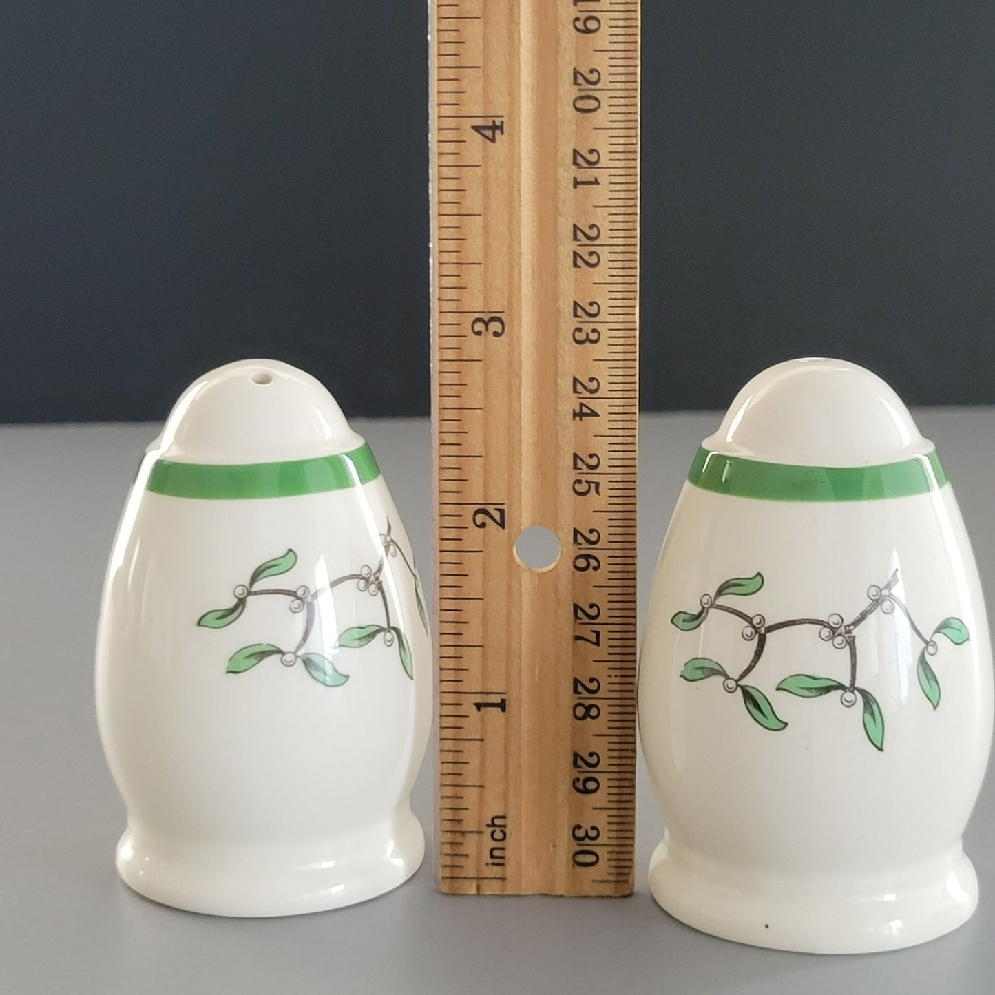 Spode Christmas Tree  Salt & Pepper Shaker, c.1976-89 England